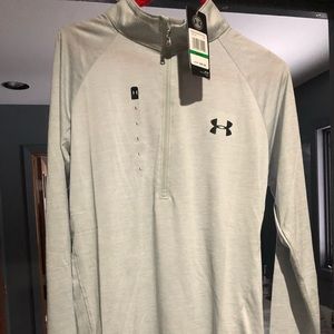 Under armour light gray long sleeve shirt 3/4 zip